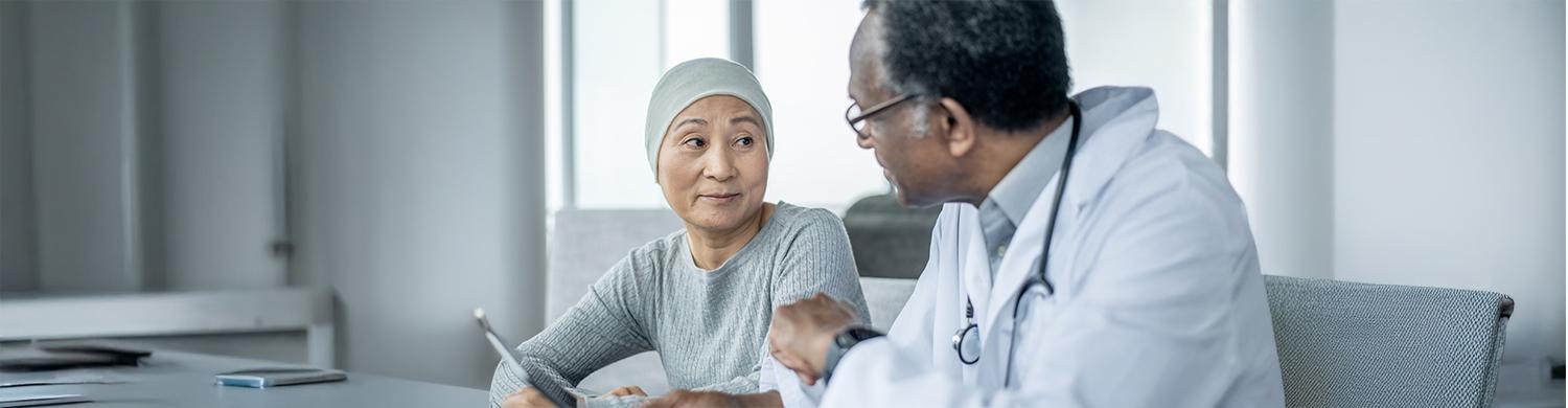 patiente atteinte de cancer en consultation