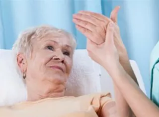 osteoporose_femme_fracture_nestle_nutri_pro